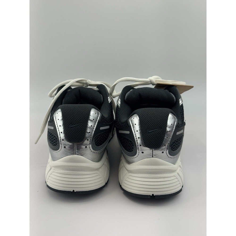 Nike V5 RNR (HQ7901 300) Black / Silver Running Sneaker Women's 12/mens 10.5 - Picture 3 of 9